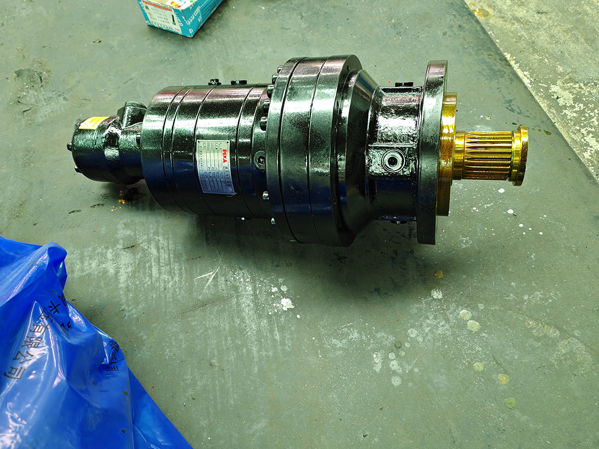 Bonfiglioli 305 And Brevini Ed 2045