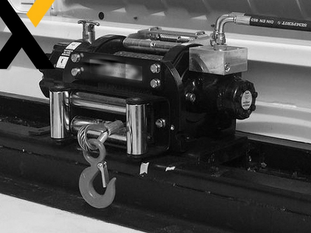 Fit a Hydraulic Winch_01