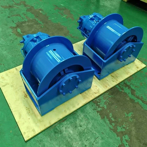 1.5T Hydraulic Winch (10)