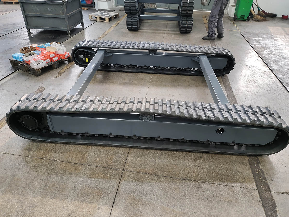 Rubber Track Machine