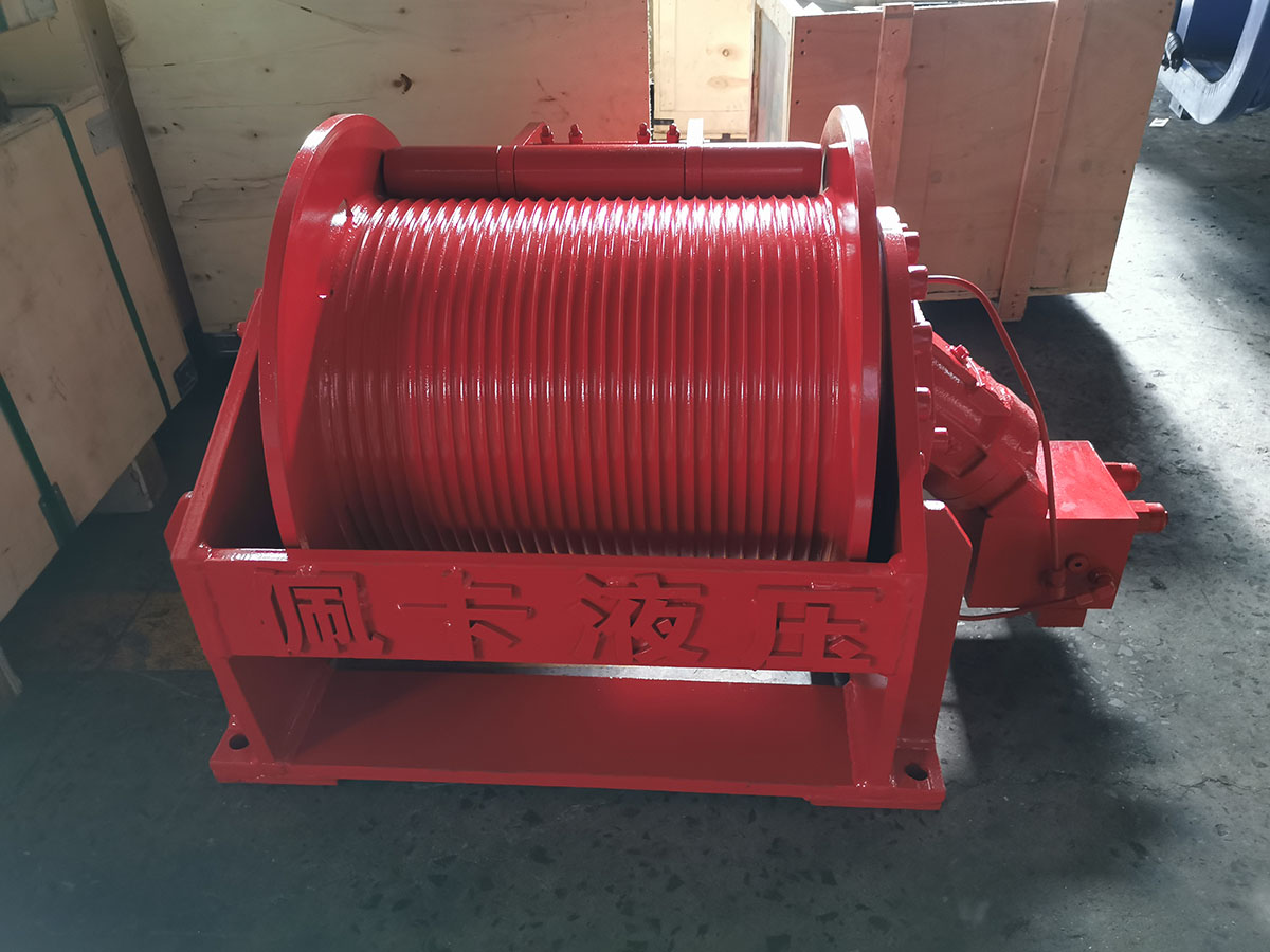 Compact Hydraulic Hoisting Winches