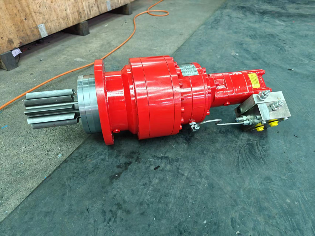 Mobile Slewing Drives