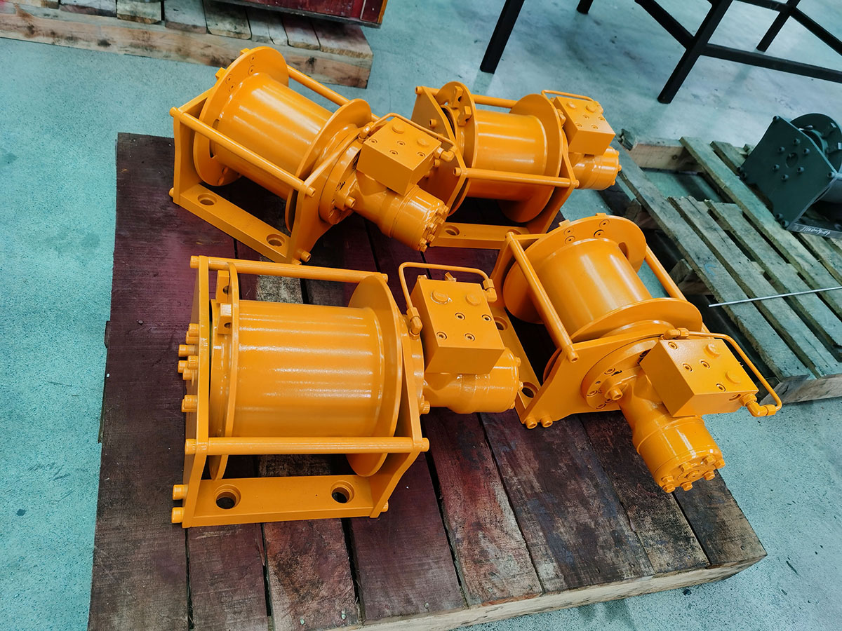 Hydraulic Compact Winches