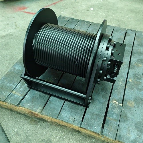 2.5T Hydraulic Winch (8)